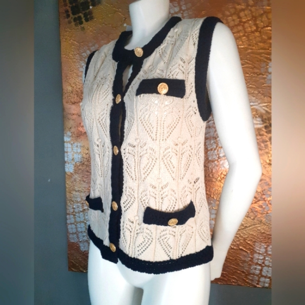 NWOT Zara Cream and Navy Cardigan Vest